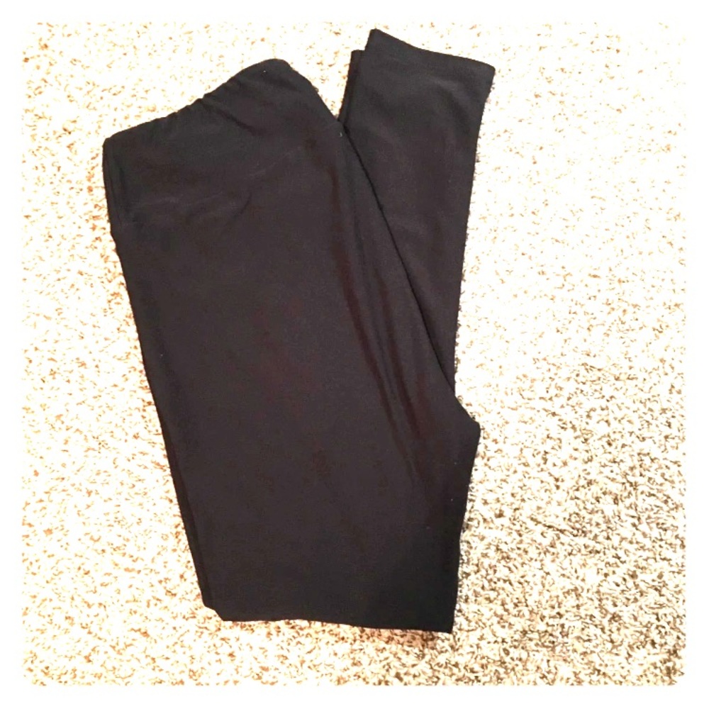 Black tc Lularoe leggings